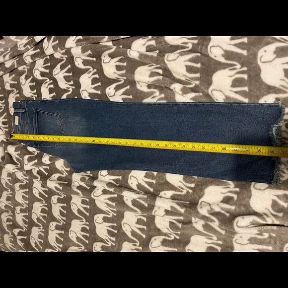 Distressed Skinnygirl Jeans Size 29 - Picture 8 of 8